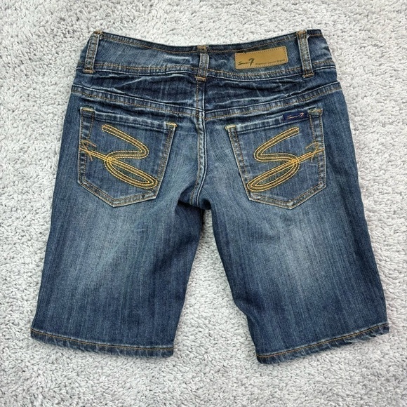 Seven7  Shorts Womens 27 Bermuda Length Regular Wash Denim Casual Low Rise Vaca - Picture 4 of 4